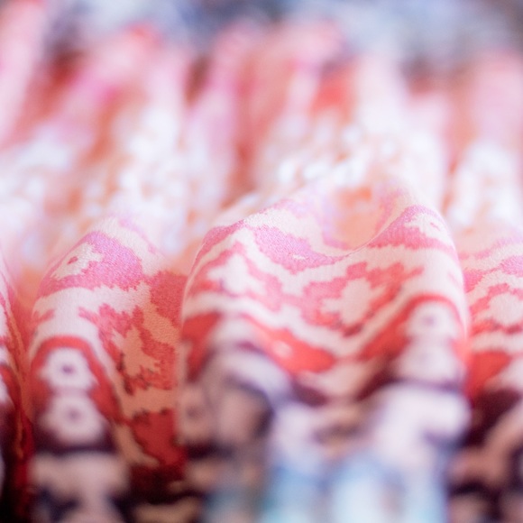 Mini Ruched Patterned Dress - Picture 4 of 4